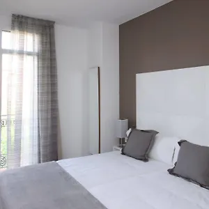 mh-apartments-suites.topbarcelonahotels.com/